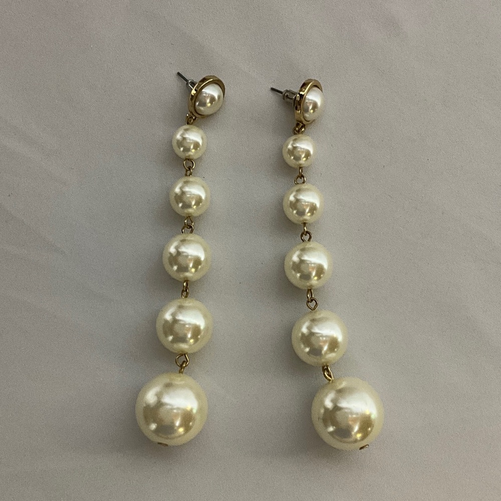 Gold and Cream Pearl Dangle Earrings